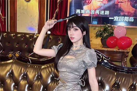 宁波涉外商务陪同必备：外语能力与国际礼仪在职场中的